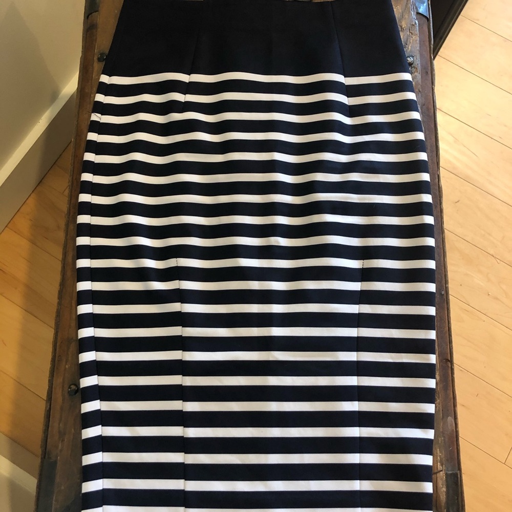 Stripped Pencil Skirt